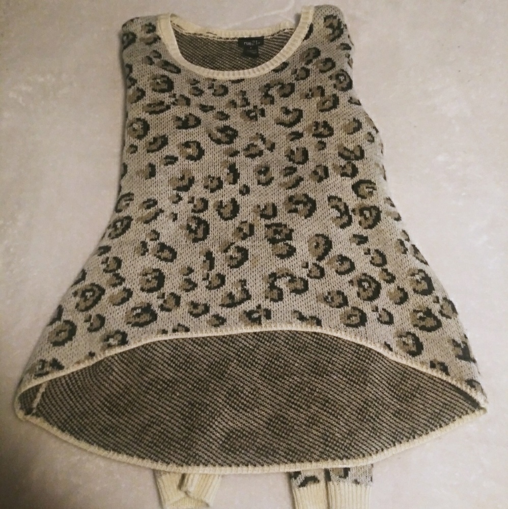 Rue 21 High Low Leopard Print Sweater